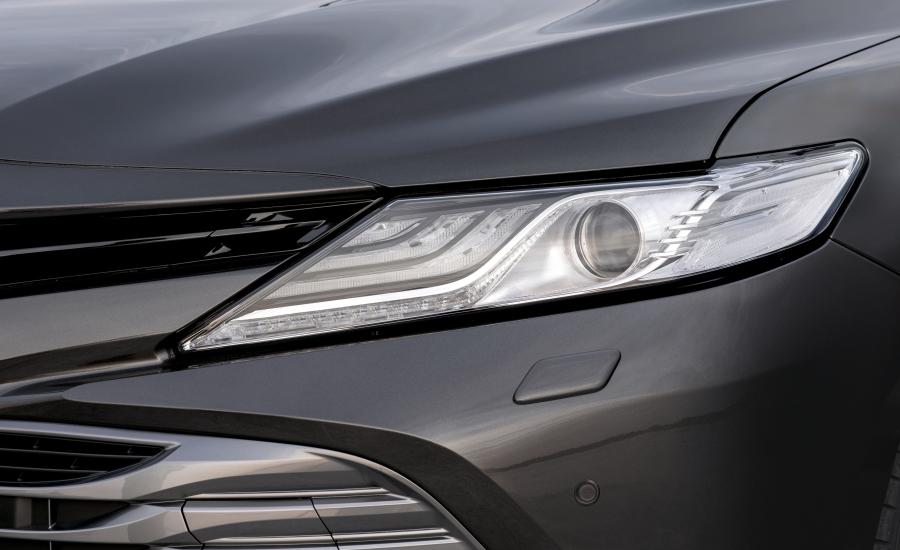 Детали экстерьера Toyota Camry Hybrid 2019 года  (EU) (фото 20 из 45)